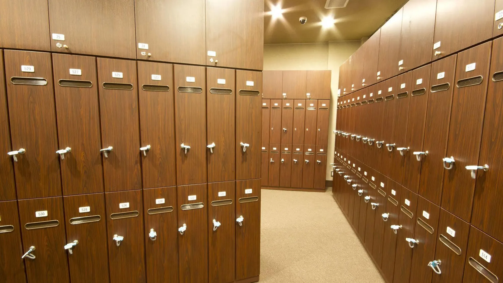 Anshin Oyado Shinbashi Ekimaeten Tokyo Capsule hotel