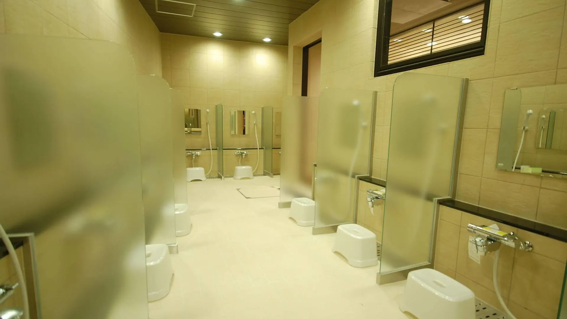 Hotel Anshin Oyado Ginza Shimbashi Station - For Men à Tōkyō
